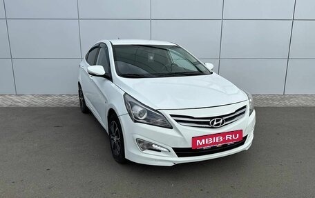 Hyundai Solaris II рестайлинг, 2016 год, 990 000 рублей, 3 фотография