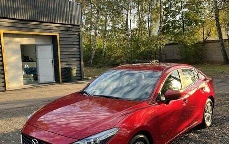 Mazda 3, 2018 год, 1 900 000 рублей, 2 фотография