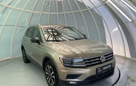 Volkswagen Tiguan II, 2019 год, 2 630 000 рублей, 3 фотография