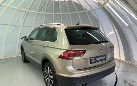 Volkswagen Tiguan II, 2019 год, 2 630 000 рублей, 7 фотография