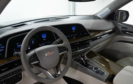 Cadillac Escalade V, 2023 год, 21 600 000 рублей, 9 фотография