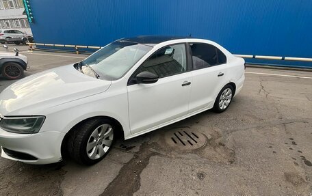 Volkswagen Jetta VI, 2011 год, 495 000 рублей, 4 фотография