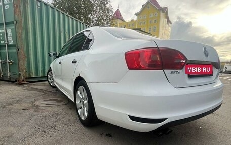 Volkswagen Jetta VI, 2011 год, 495 000 рублей, 6 фотография