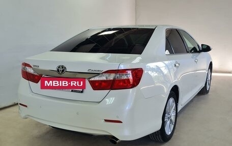 Toyota Camry, 2014 год, 1 970 000 рублей, 5 фотография