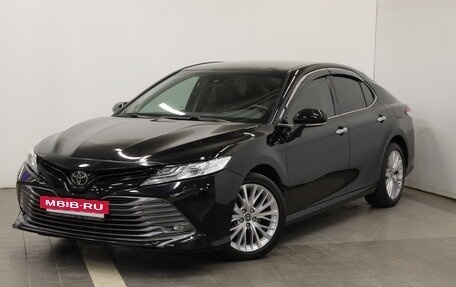 Toyota Camry, 2020 год, 3 300 000 рублей, 2 фотография