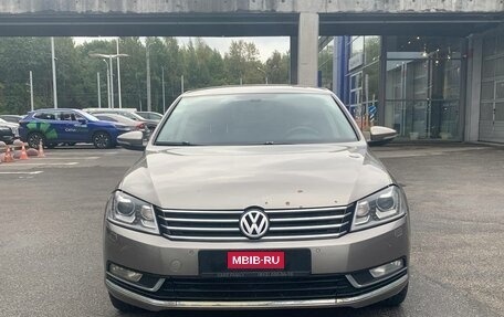 Volkswagen Passat B7, 2012 год, 890 000 рублей, 2 фотография