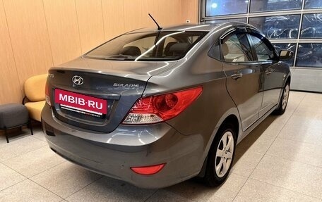 Hyundai Solaris II рестайлинг, 2011 год, 870 000 рублей, 7 фотография