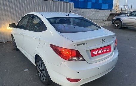 Hyundai Solaris II рестайлинг, 2012 год, 950 000 рублей, 1 фотография