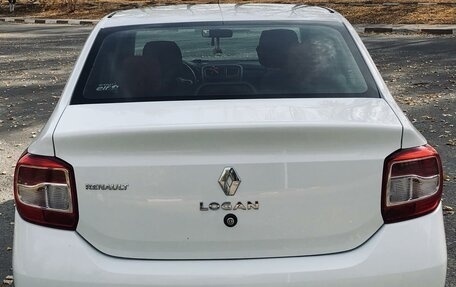 Renault Logan II, 2018 год, 1 100 000 рублей, 2 фотография