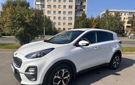 KIA Sportage IV рестайлинг, 2020 год, 2 350 000 рублей, 2 фотография