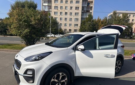 KIA Sportage IV рестайлинг, 2020 год, 2 350 000 рублей, 9 фотография