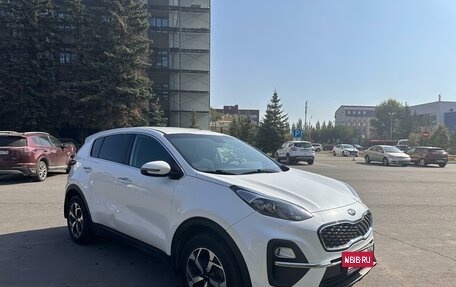 KIA Sportage IV рестайлинг, 2020 год, 2 350 000 рублей, 6 фотография