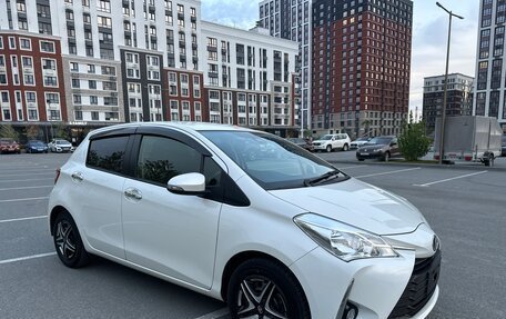 Toyota Vitz, 2018 год, 1 330 000 рублей, 2 фотография