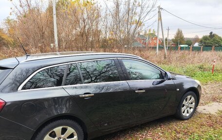 Opel Insignia II рестайлинг, 2010 год, 1 200 000 рублей, 2 фотография