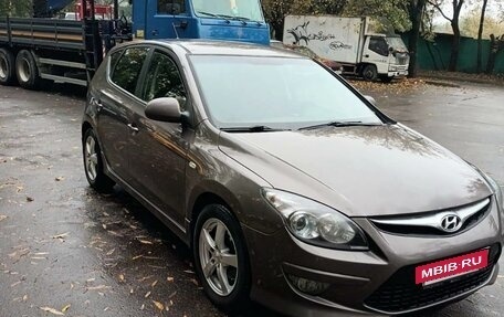 Hyundai i30 I, 2011 год, 920 000 рублей, 2 фотография