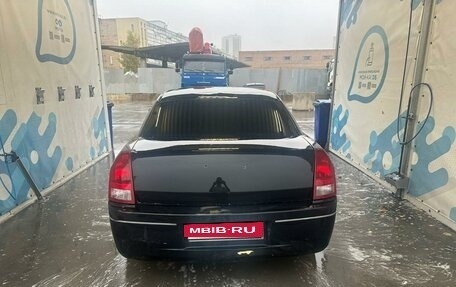 Chrysler 300C II, 2005 год, 600 000 рублей, 6 фотография