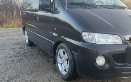 Hyundai H-1 II рестайлинг, 2003 год, 435 000 рублей, 10 фотография