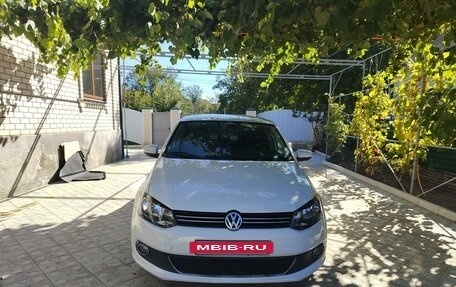 Volkswagen Polo VI (EU Market), 2014 год, 860 000 рублей, 2 фотография