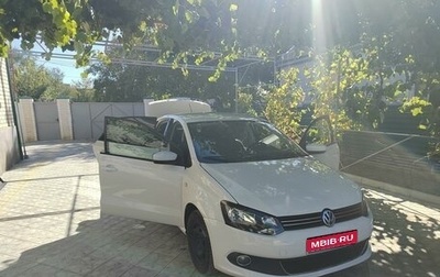 Volkswagen Polo VI (EU Market), 2014 год, 860 000 рублей, 1 фотография