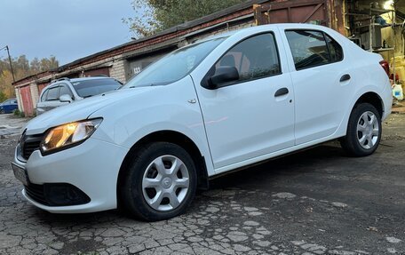 Renault Logan II, 2016 год, 970 000 рублей, 4 фотография