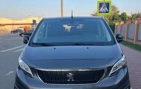 Peugeot Traveller I, 2019 год, 3 190 000 рублей, 3 фотография