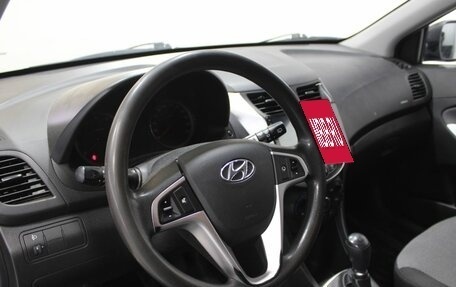 Hyundai Solaris II рестайлинг, 2013 год, 929 000 рублей, 14 фотография