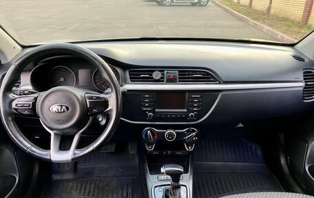 KIA Rio IV, 2018 год, 1 400 000 рублей, 5 фотография