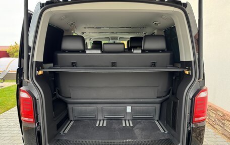 Volkswagen Multivan T6 рестайлинг, 2019 год, 5 280 000 рублей, 13 фотография