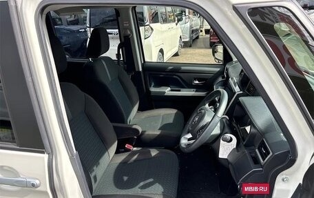 Toyota Roomy I, 2021 год, 1 050 000 рублей, 18 фотография