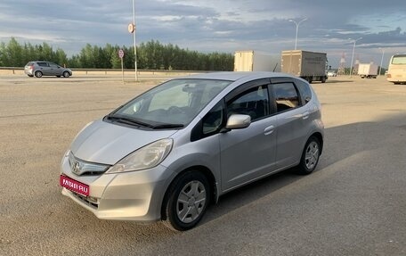 Honda Fit III, 2011 год, 990 000 рублей, 1 фотография