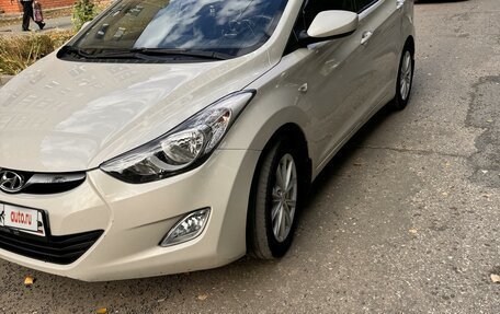 Hyundai Elantra V, 2012 год, 930 000 рублей, 4 фотография