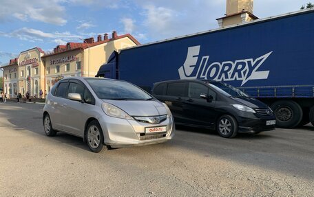 Honda Fit III, 2011 год, 990 000 рублей, 3 фотография