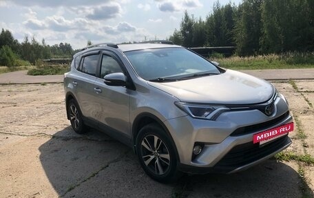 Toyota RAV4, 2018 год, 2 000 000 рублей, 3 фотография