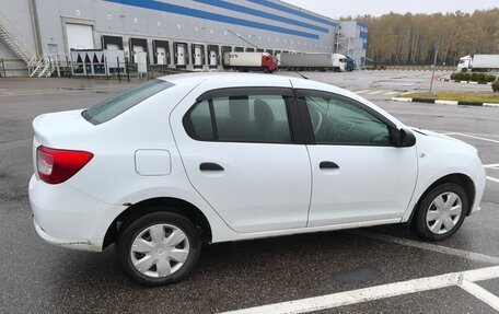 Renault Logan II, 2018 год, 1 000 000 рублей, 4 фотография