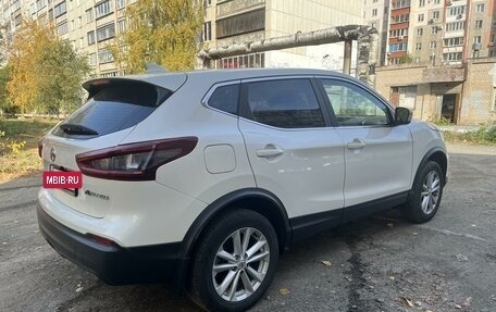 Nissan Qashqai, 2021 год, 2 750 000 рублей, 4 фотография