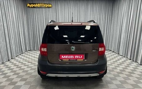 Skoda Yeti I рестайлинг, 2013 год, 920 000 рублей, 14 фотография