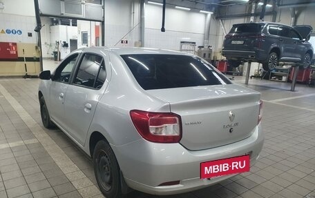 Renault Logan II, 2017 год, 645 000 рублей, 4 фотография