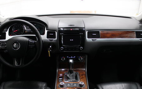 Volkswagen Touareg III, 2013 год, 2 458 000 рублей, 7 фотография