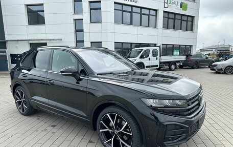 Volkswagen Touareg III, 2024 год, 13 403 440 рублей, 2 фотография