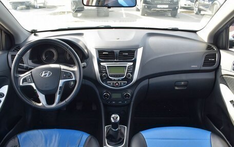 Hyundai Solaris II рестайлинг, 2012 год, 797 000 рублей, 14 фотография