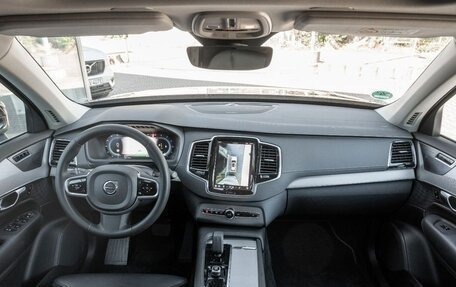 Volvo XC90 II рестайлинг, 2022 год, 8 020 000 рублей, 12 фотография