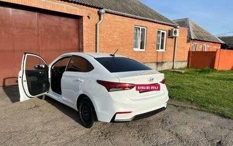 Hyundai Solaris II рестайлинг, 2018 год, 1 200 000 рублей, 3 фотография