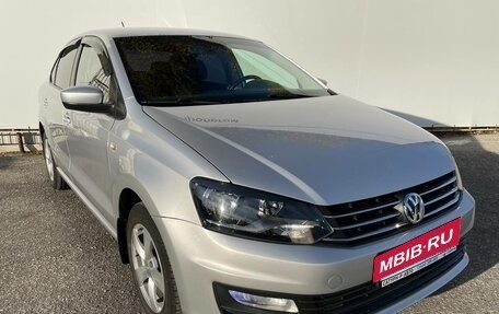 Volkswagen Polo VI (EU Market), 2015 год, 935 000 рублей, 3 фотография