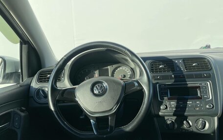 Volkswagen Polo VI (EU Market), 2015 год, 935 000 рублей, 14 фотография