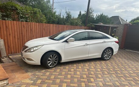 Hyundai Sonata VI, 2012 год, 1 550 000 рублей, 3 фотография