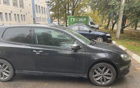 Volkswagen Golf VI, 2010 год, 900 000 рублей, 3 фотография