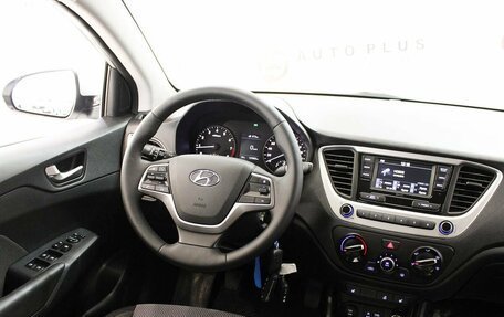 Hyundai Solaris II рестайлинг, 2018 год, 1 339 000 рублей, 10 фотография