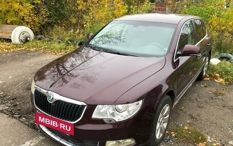 Skoda Superb III рестайлинг, 2012 год, 550 000 рублей, 2 фотография