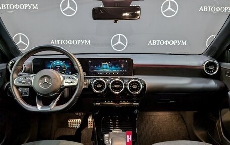 Mercedes-Benz A-Класс, 2020 год, 3 250 000 рублей, 10 фотография