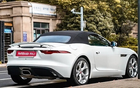 Jaguar F-Type I рестайлинг 2, 2021 год, 6 450 000 рублей, 15 фотография